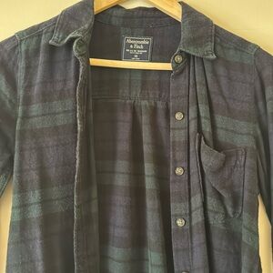 A&F Plaid Flannel size XS